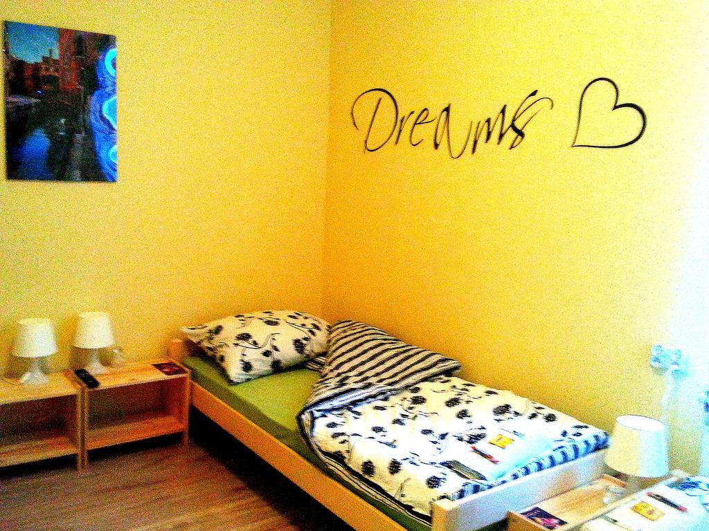 Hostel Puzzle - Jezyce Poznaň Exteriér fotografie