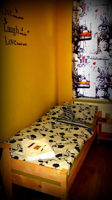 Hostel Puzzle - Jezyce Poznaň Exteriér fotografie