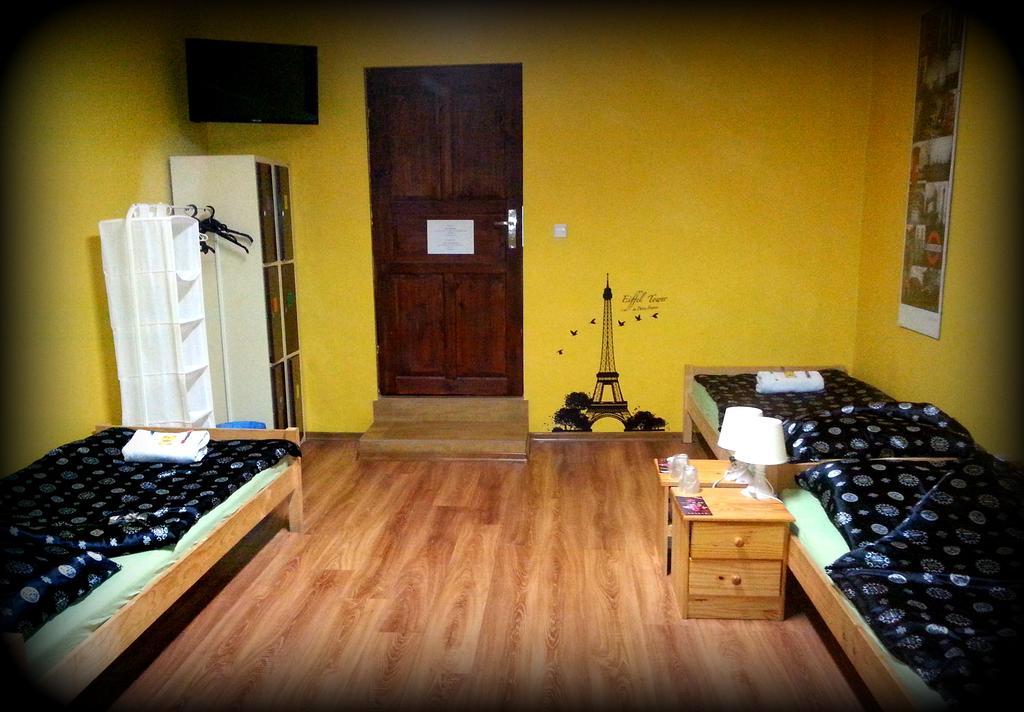 Hostel Puzzle - Jezyce Poznaň Exteriér fotografie