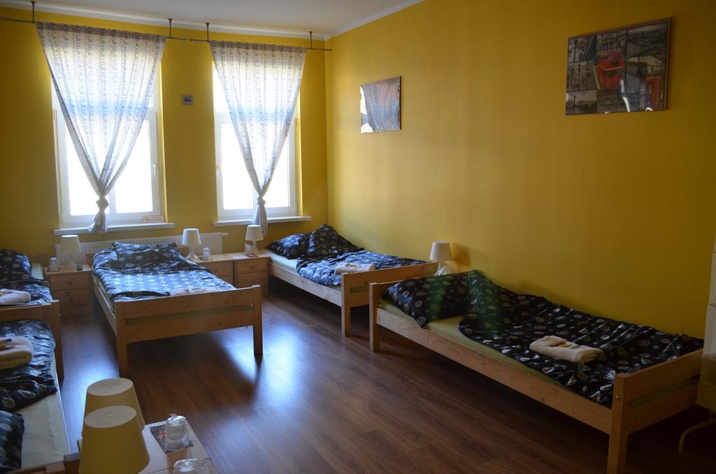 Hostel Puzzle - Jezyce Poznaň Exteriér fotografie
